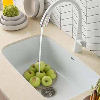 31-1/2'' Sink Lifestyle View 4
