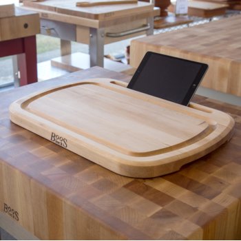 built in cutting board