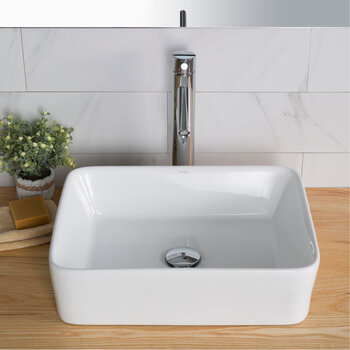 KRAUS Sink w/ Spot Free Stainless Steel Faucet