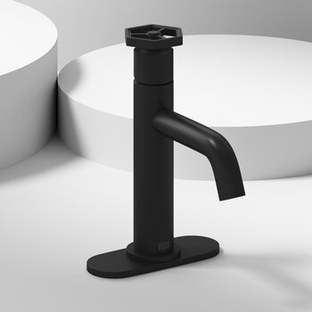 Vigo Ruxton Collection Matte Black Pinnacle 1-Handle Faucet w/ Deck Plate