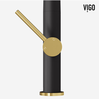 Vigo Single Handle Pull-Down Sprayer Kitchen Faucet in Matte Black and Matte Brushed Gold, Handle View